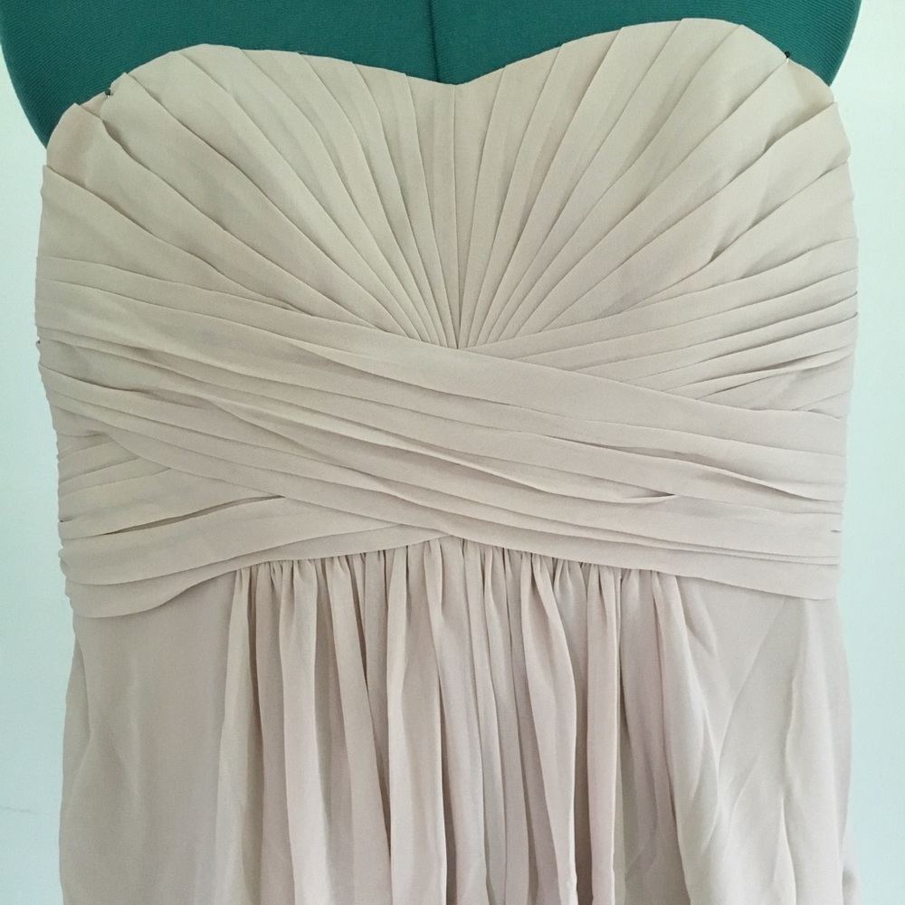 Strapless chiffon with pleat